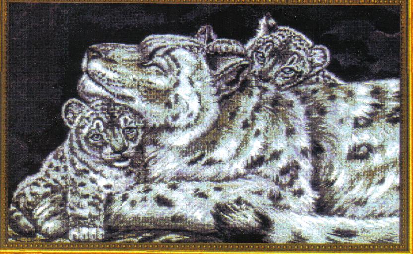 Snow Leopard & Cubs Cross Stitch Chart
