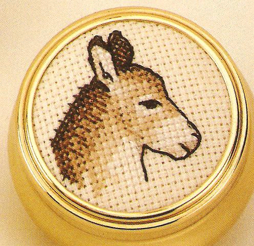 At The Manger Cross Stitch Chart - 3 Designs - Image 2