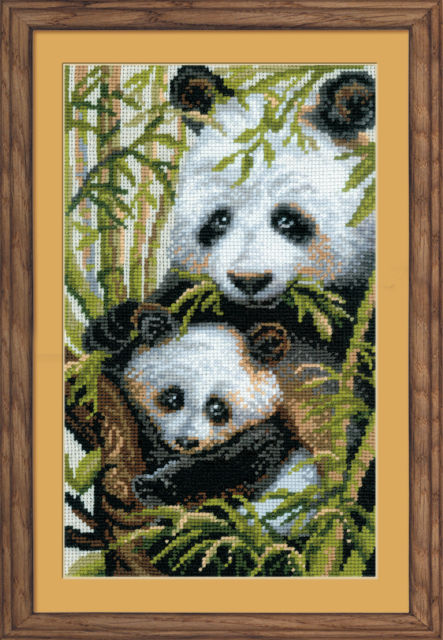 Panda with Young Counted Cross Stitch Kit - Riolis - 10 Count - 22 x 38cm