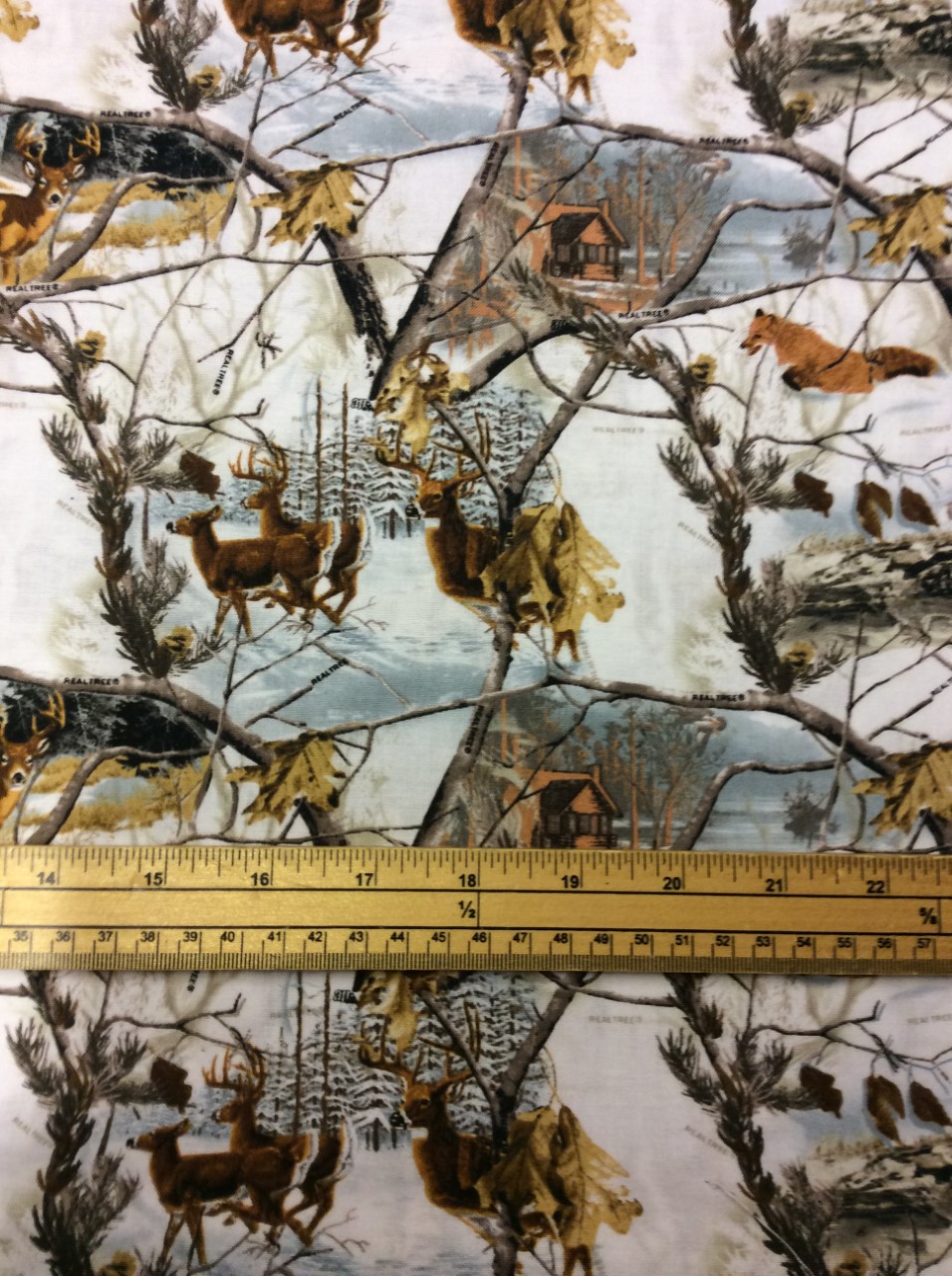 Fat Quarter Realtree Winter Woods Cotton Quilting Sewing Patchwork Fabric - Image 2