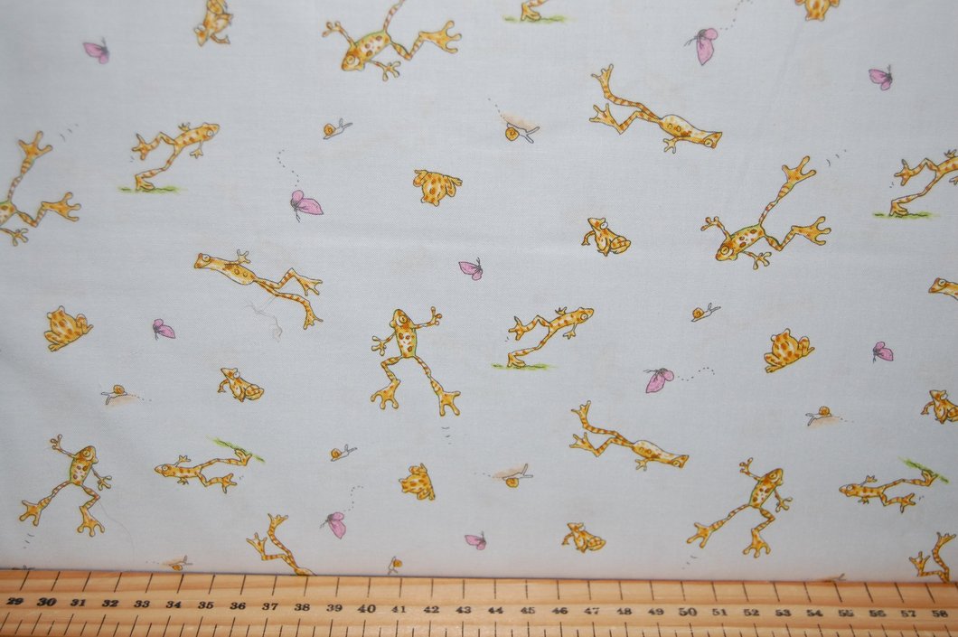 Fat Quarter Guess How Much I love You Frogs Grey 100% Cotton Quilting Fabric