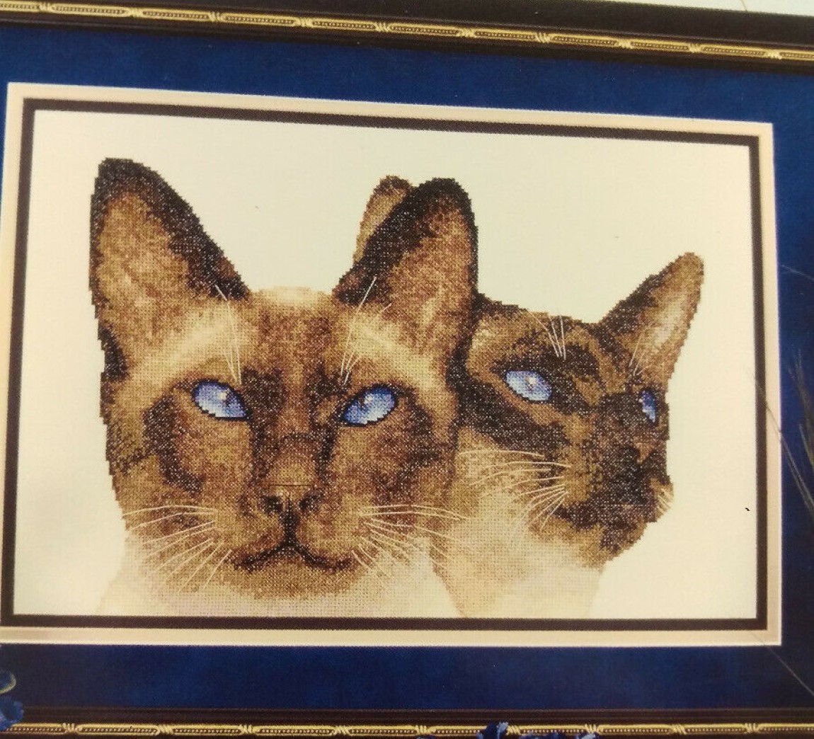 Naturally Cats Counted Cross Stitch Chart Pattern - Cross My Heart - 2 Cats - Image 2