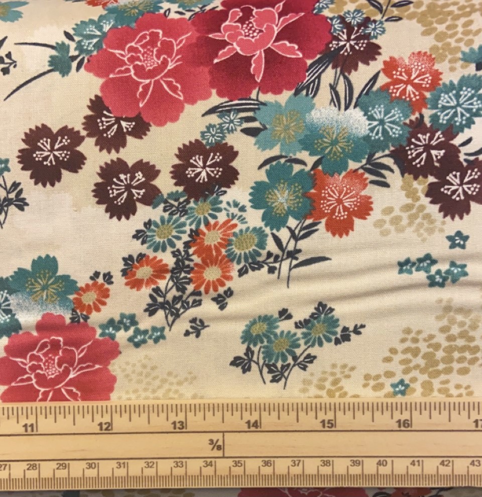 Fat Quarter Asami Large Japanese Flowers On Cream 100% Cotton Fabric