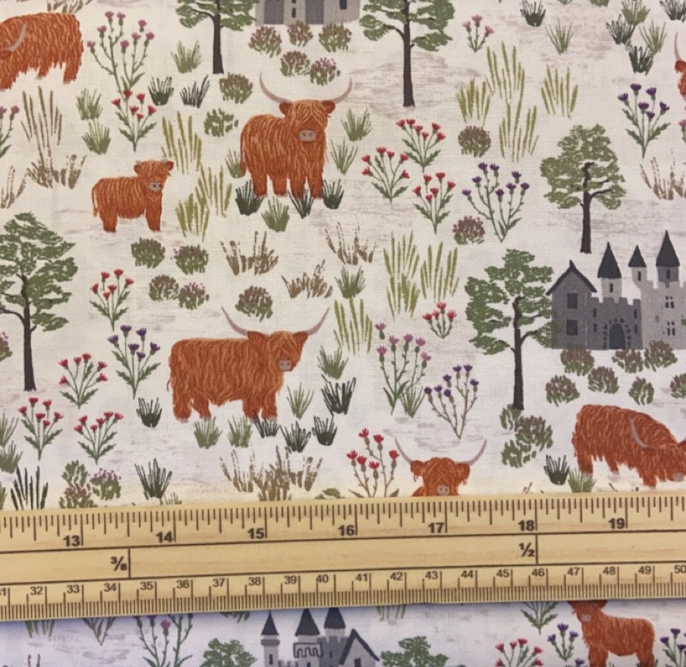 Fat Quarter Queen Bee Purple On Cream 100% Cotton Fabric