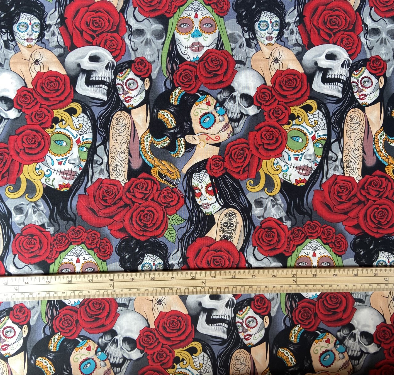 Fat Quarter Nocturna Day Of The Dead Women And Roses 100% Cotton Quilting Fabric