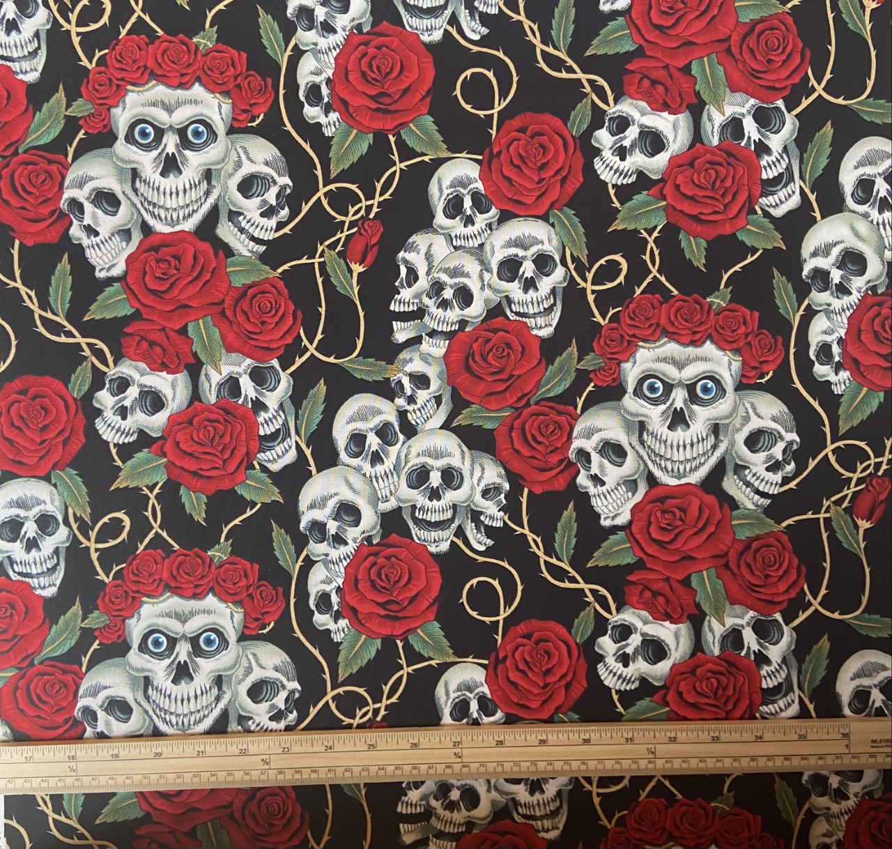 Fat Quarter The Rose Tattoo Skulls And Red Roses 100% Cotton Quilting Fabric