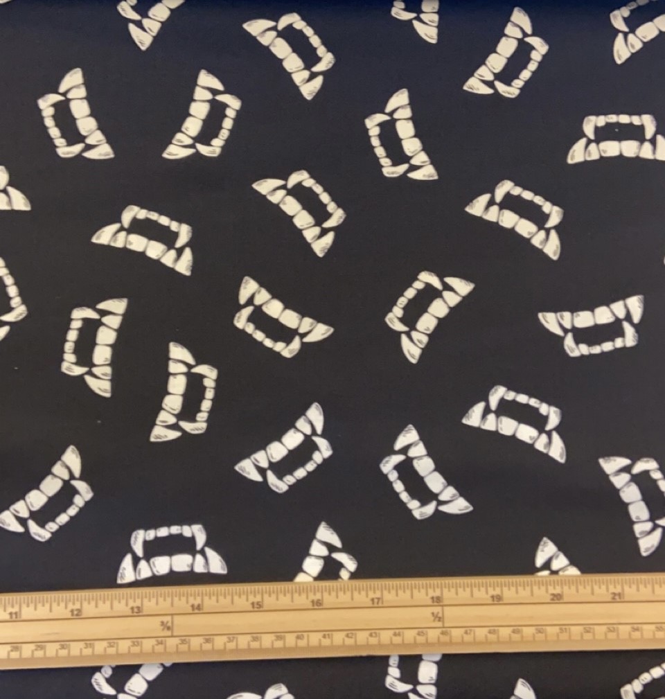 Fat Quarter Glow In The Dark Vampire Fangs 100% Cotton Quilting Fabric