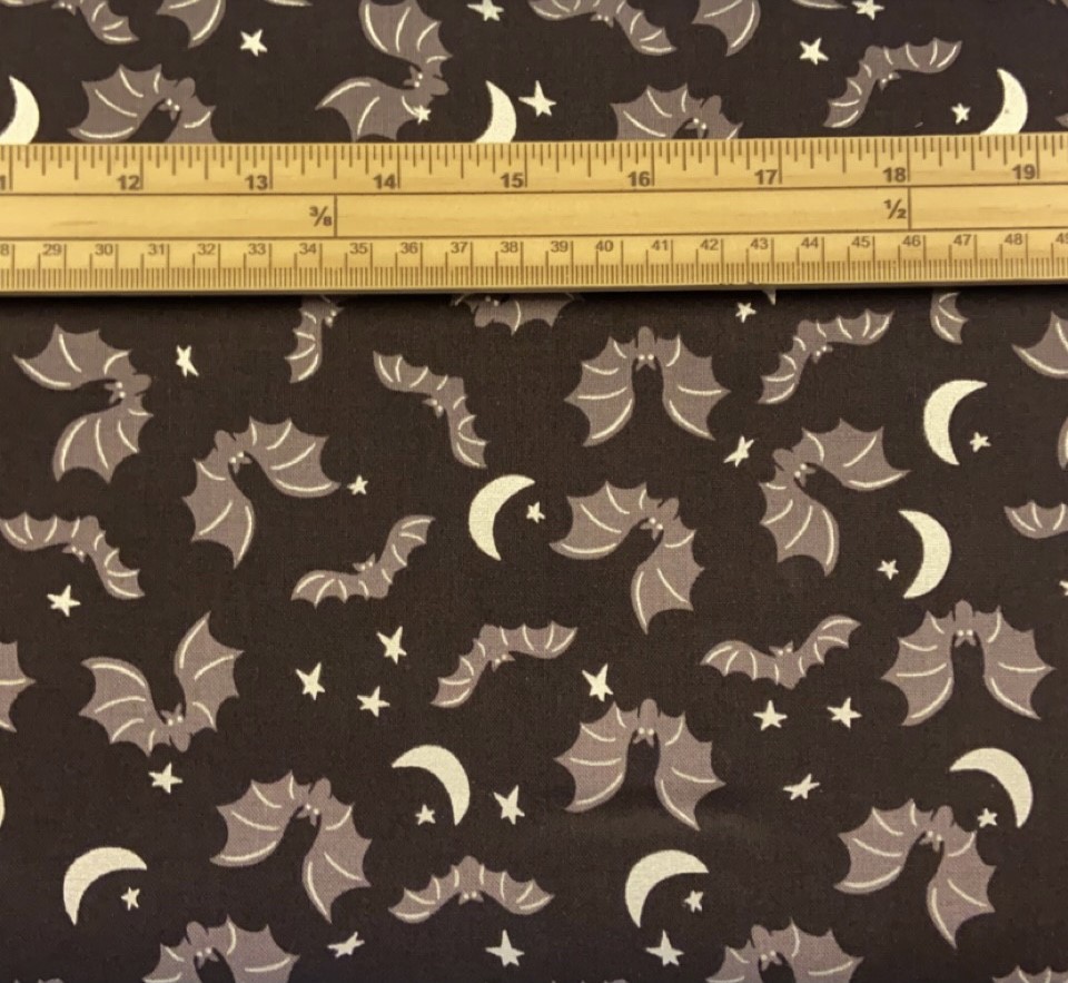 Fat Quarter Spooky Hollow Bats And Moons Black 100% Cotton Quilting Fabric