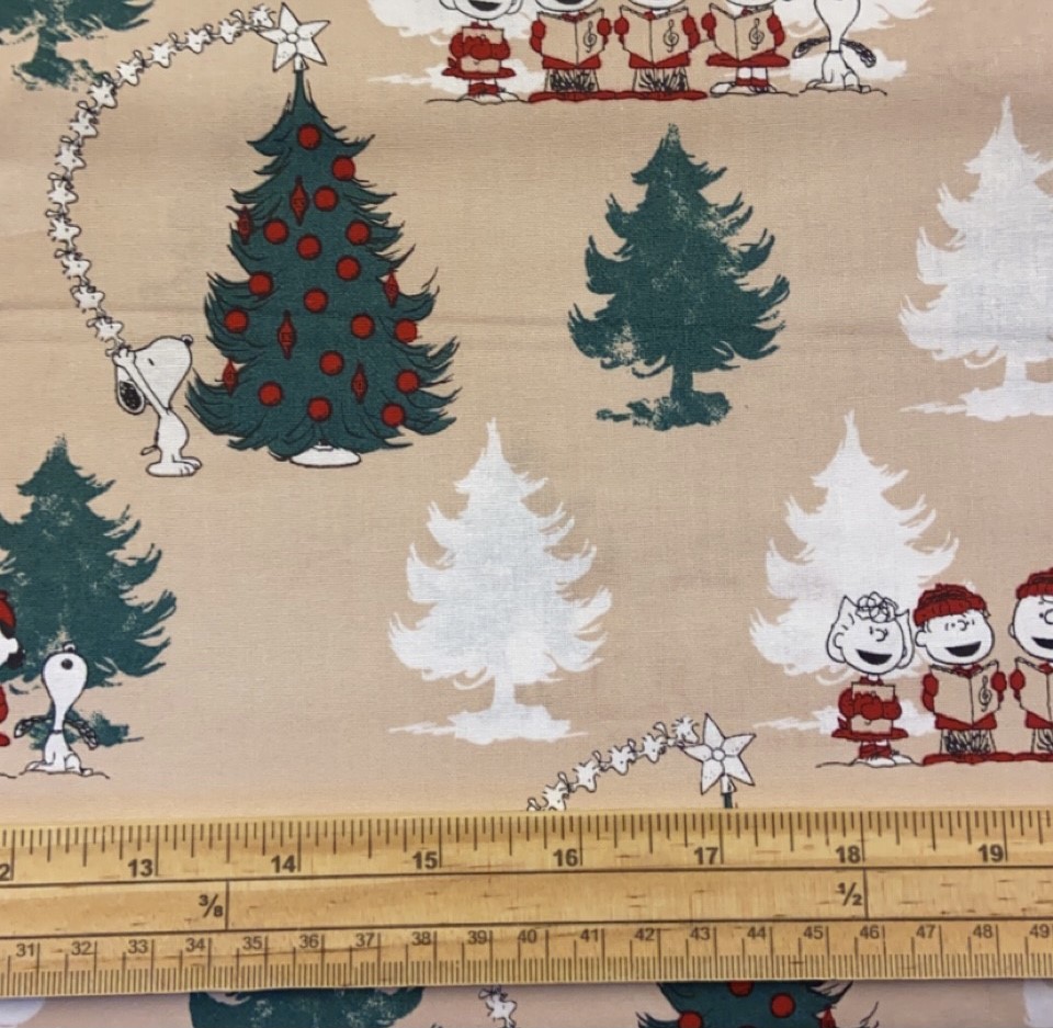 Fat Quarter Christmas Peanuts Snoopy Happy Christmas 100% Cotton Quilting Fabric