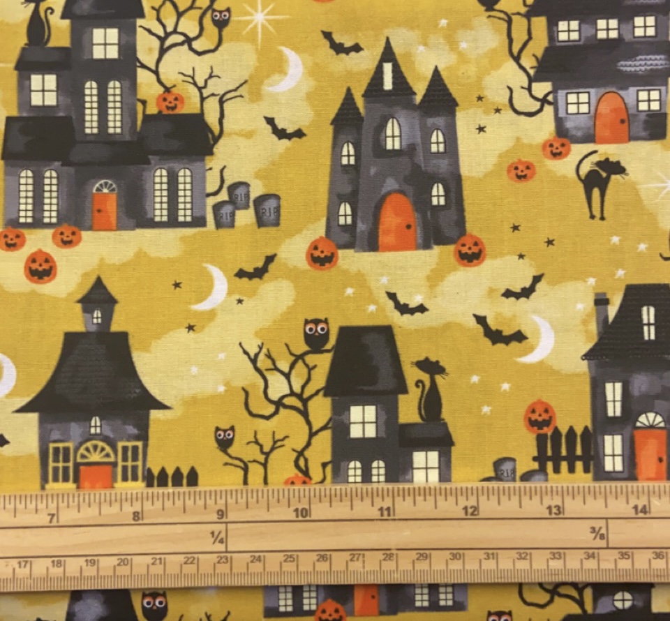 Fat Quarter Spooky Halloween Midnight Manor On Gold 100% Cotton Quilting Fabric