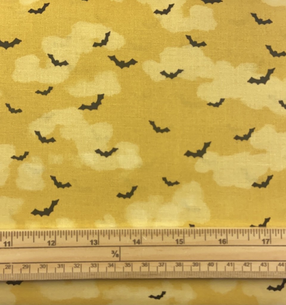 Fat Quarter Spooky Halloween Batty Bats On Gold 100% Cotton Quilting Fabric
