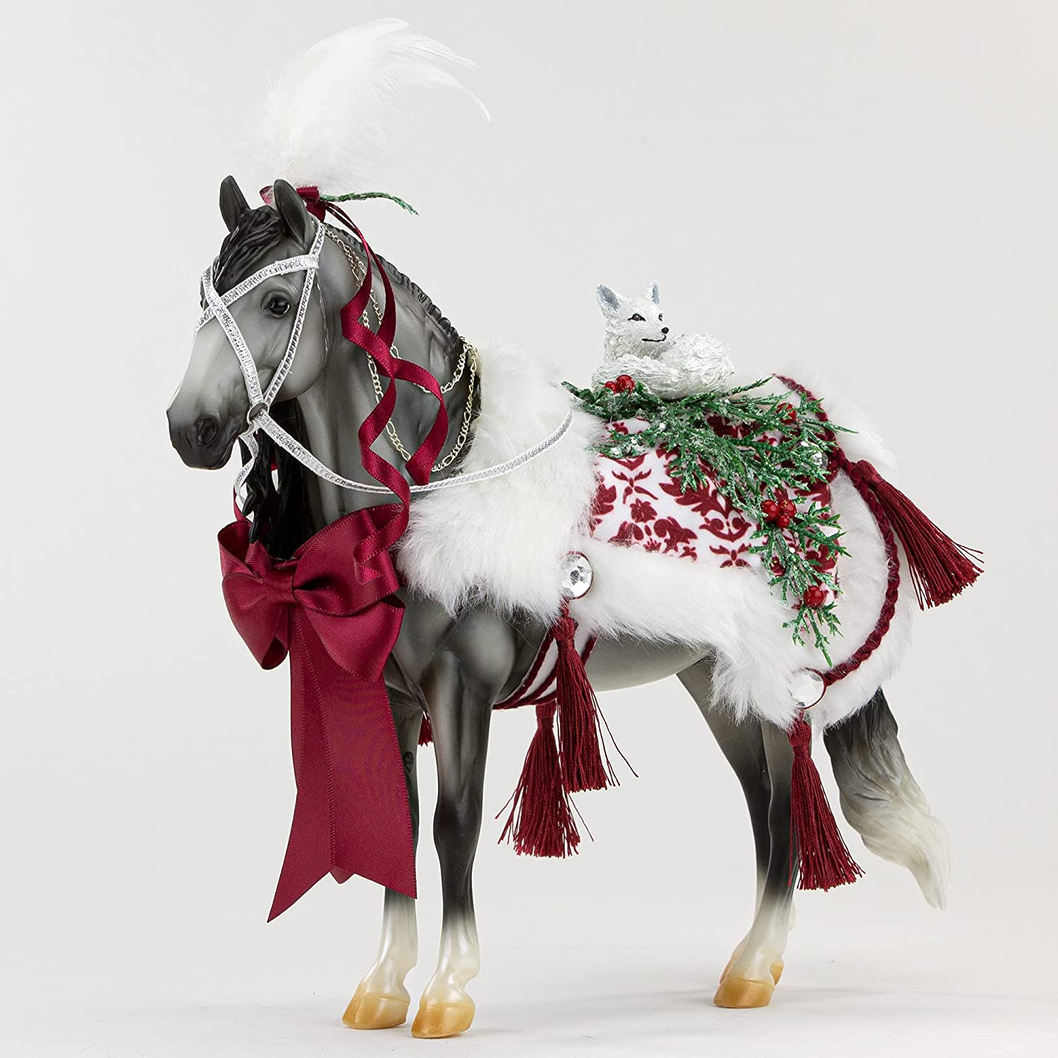 Breyer Horses 2021 Christmas Collection | Traditional Series Holiday Horse - Arctic Grandeur | Model #700124 - Image 2