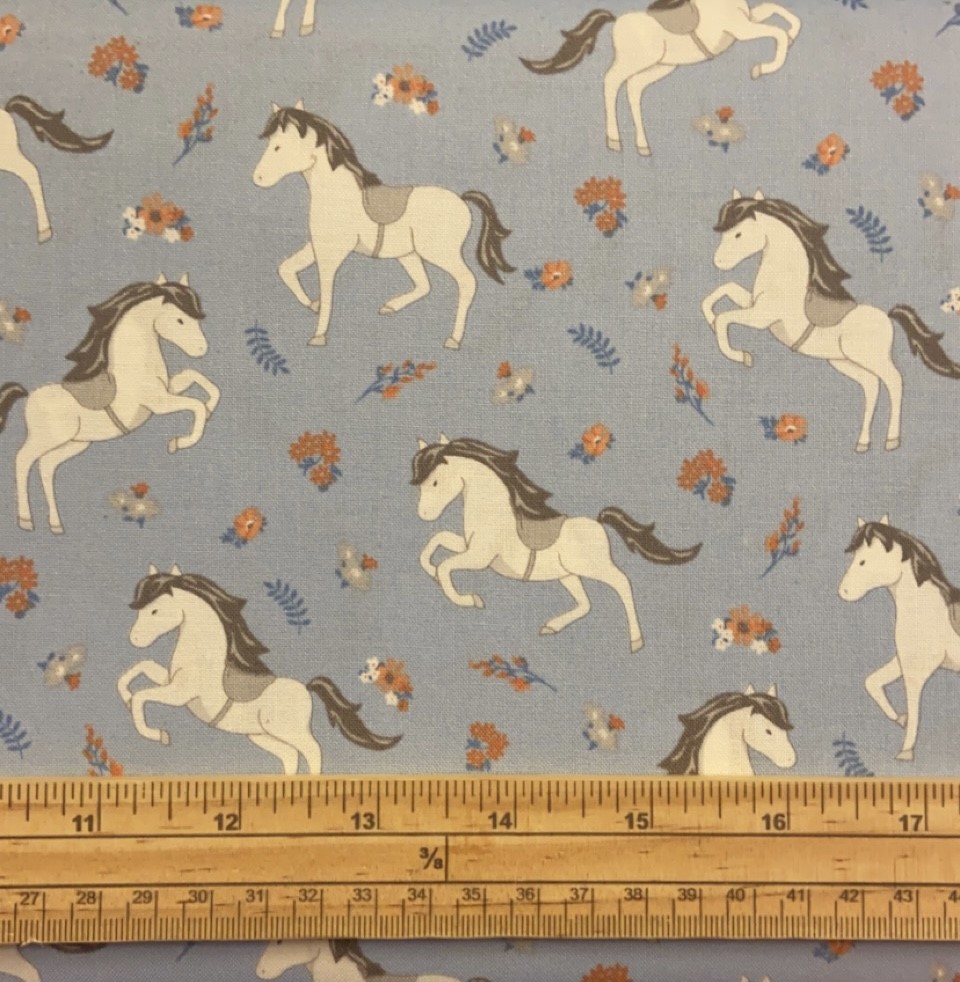Fat Quarter Sweet Dreams Unicorns And Flowers Blue 100% Cotton Quilting Fabric