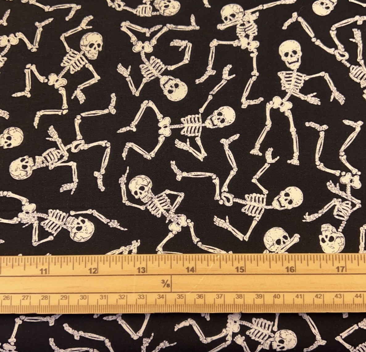 Fat Quarter Halloween Glow In The Dark Dancing Skeletons 100% Cotton Quilting Fabric